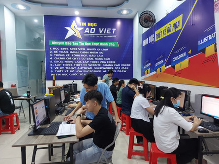 hình ảnh học viên tại Trung tâm tin học Sao Việt