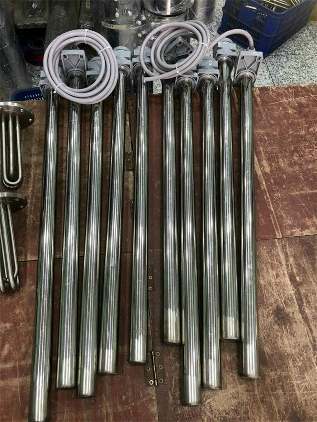 Giá bán: 100,000, Điện thoại: 0982209282, quanglan77.ant@gmail.com